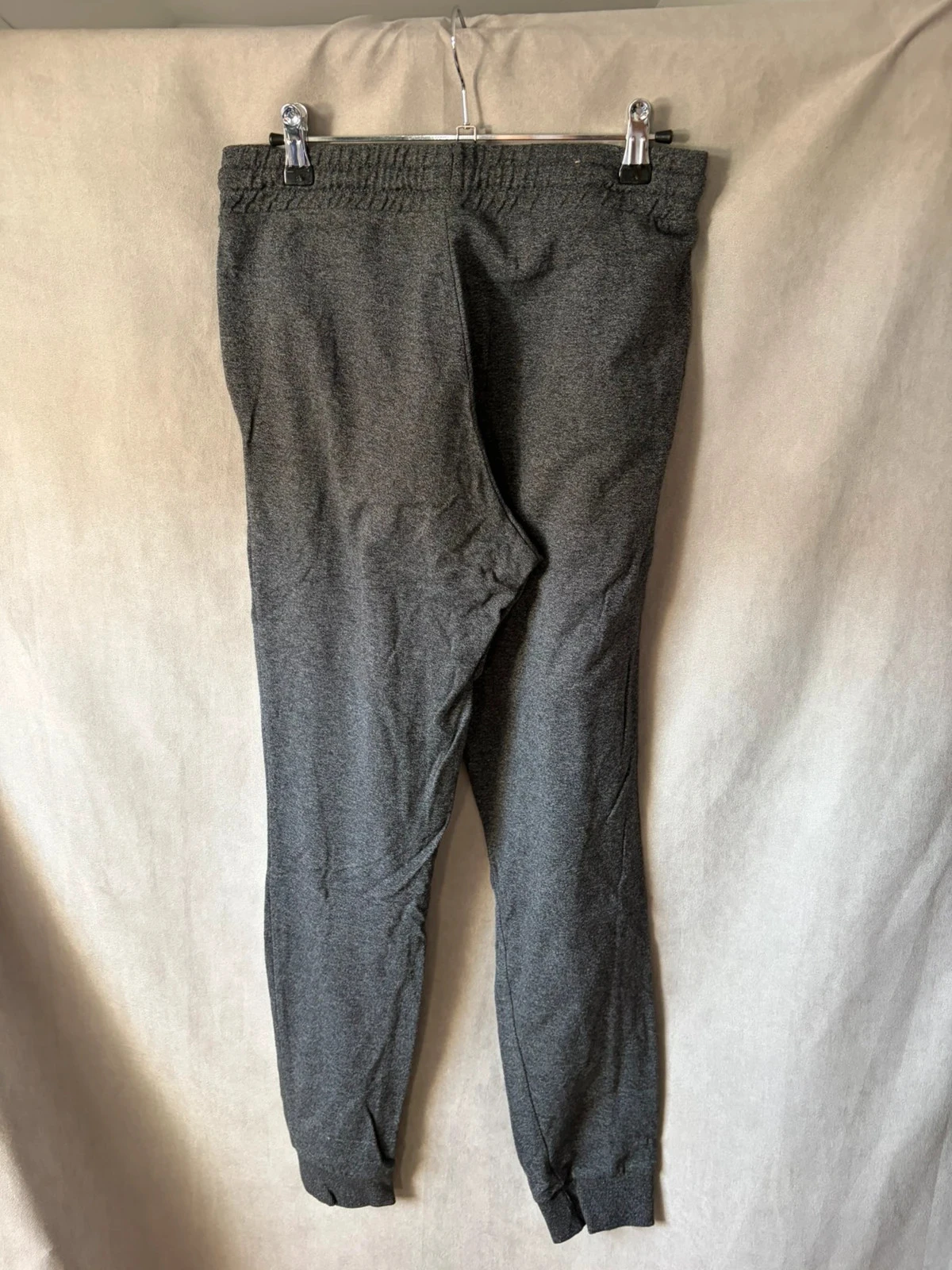 Grijze joggingbroek maat s – photo 3
